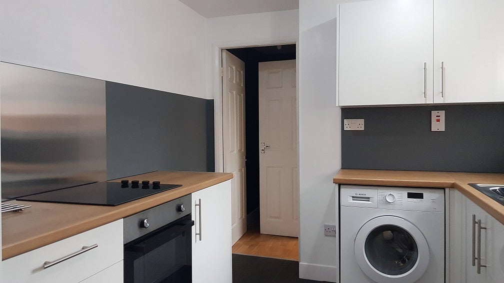 Flat Hazelwood Avenue in Newcastle upon Tyne