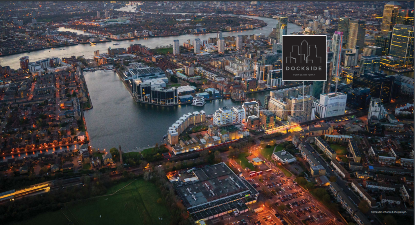 Flat Turnberry Quay in Greater London