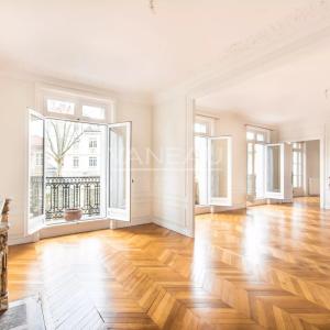 Flat Avenue Vavin in Paris