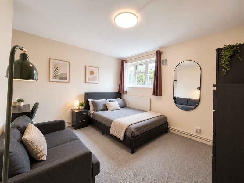 Room Evelyn Walk in Greater London