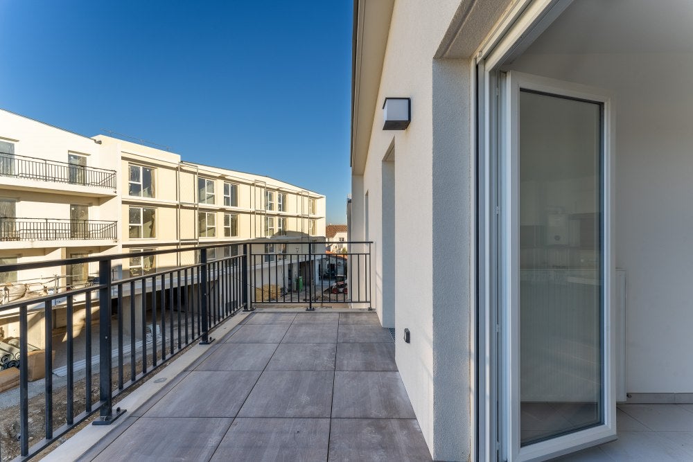 Flat Avenue de Stalingrad in Arles
