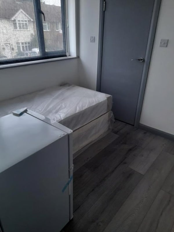 Flat New Road in London