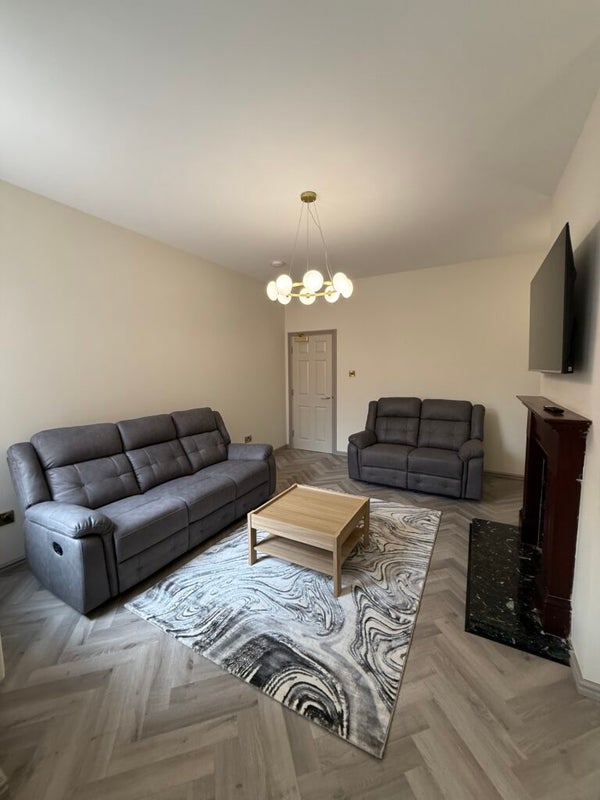 Room Hazelwood Avenue in Newcastle upon Tyne