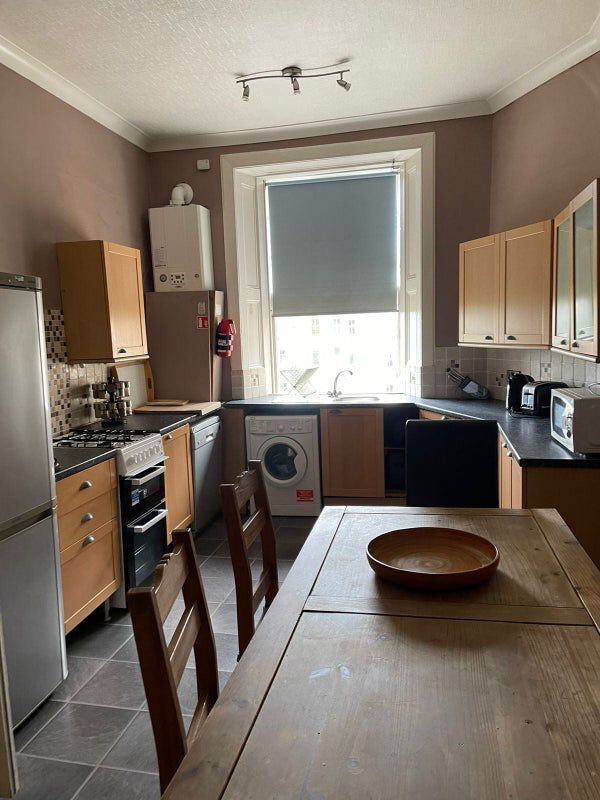 Room Perth Street in City of Edinburgh