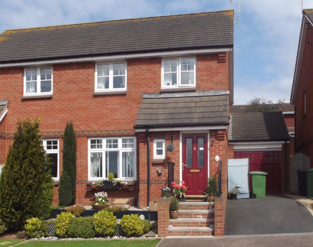 House Oakley Close in Exeter