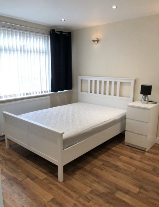 House Caburn Heights in Crawley