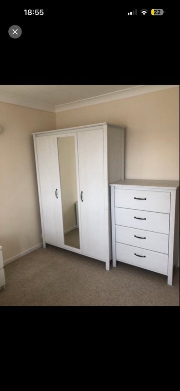 Room Caburn Heights in Crawley