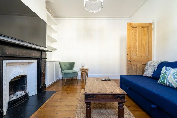 Flat Broughton Street in Greater London