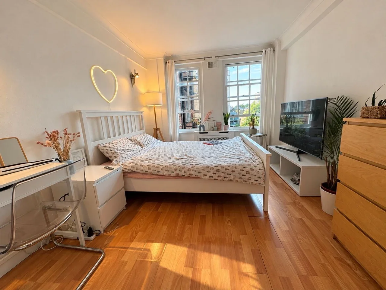 Room Park West Place in City of Westminster