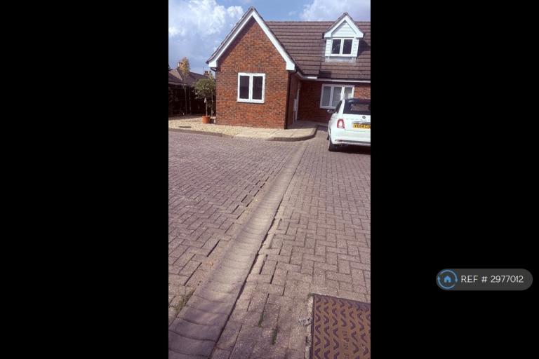 House Hewlett Road in Cheltenham