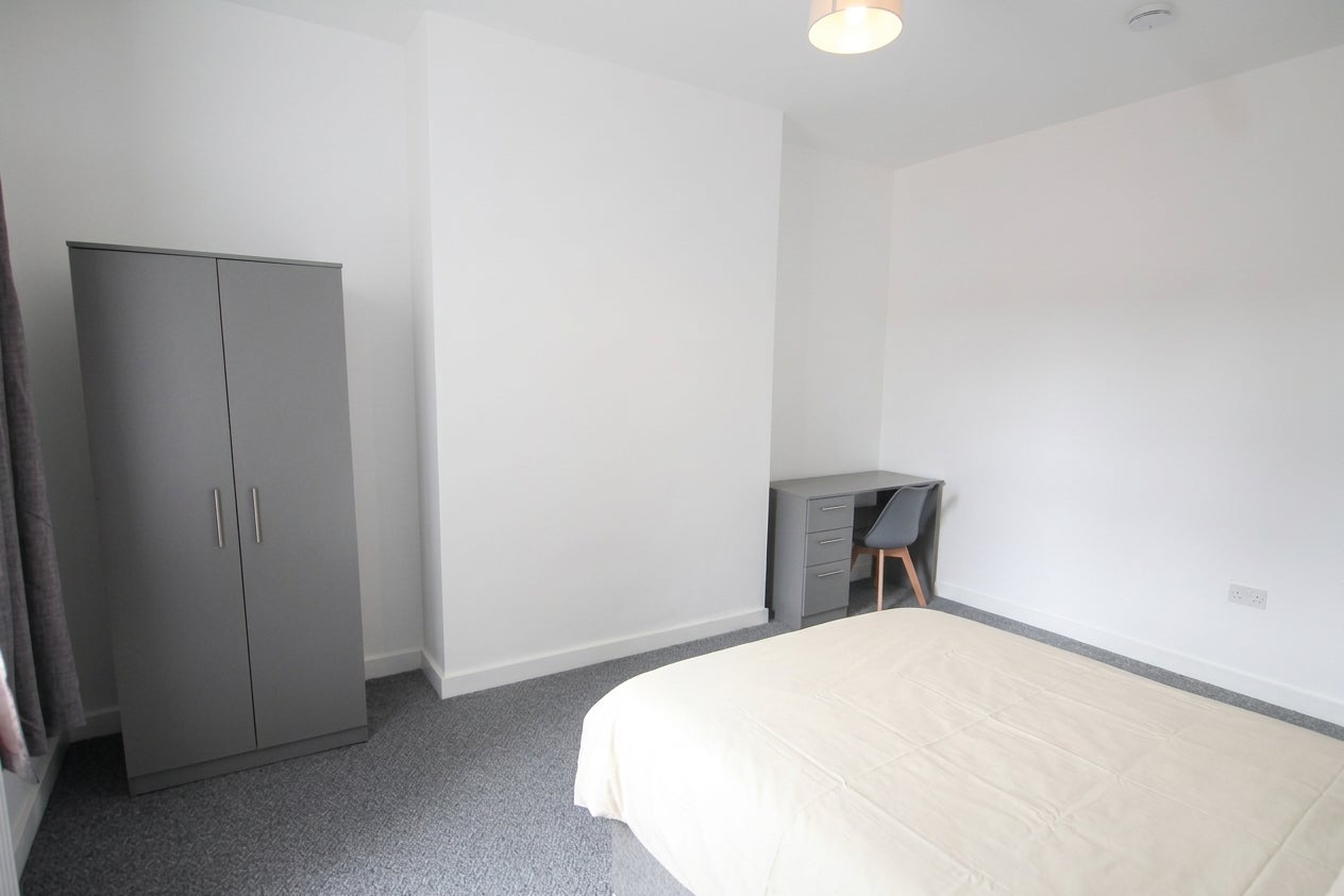 Room Park Road in Gloucester