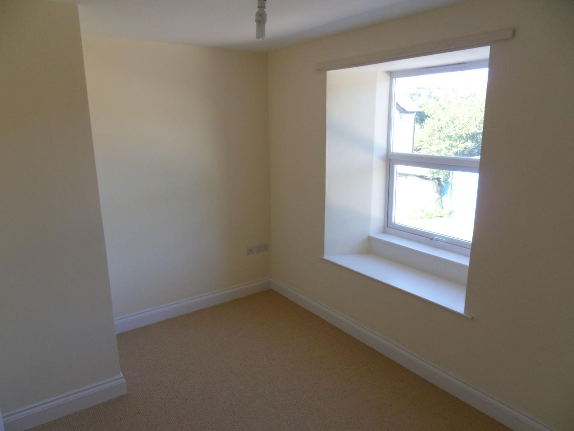 Flat Bartles Row in Tuckingmill