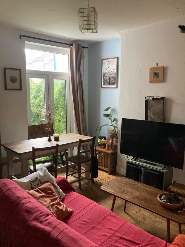 Room Upton Road in Bristol