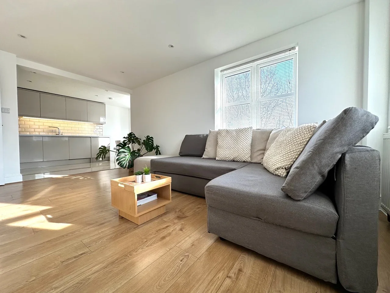 Flat Park Road in Greater London