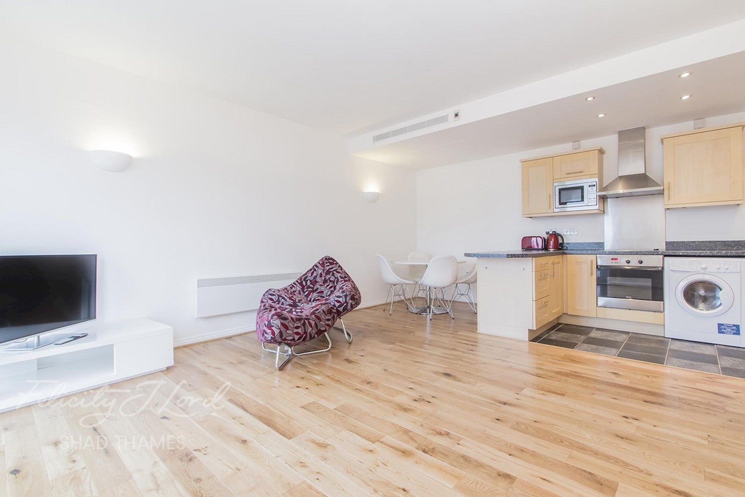 Flat Great Dover Street in Greater London