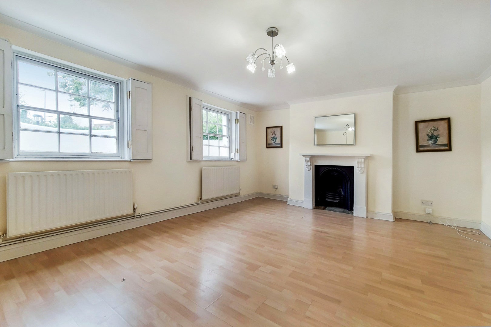 Flat Stockwell Terrace in Greater London