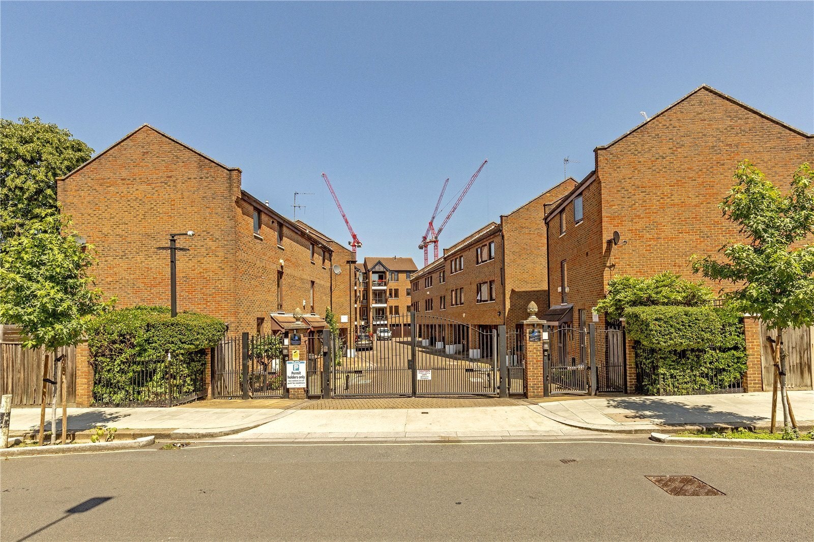 House Cheryls Close in Greater London