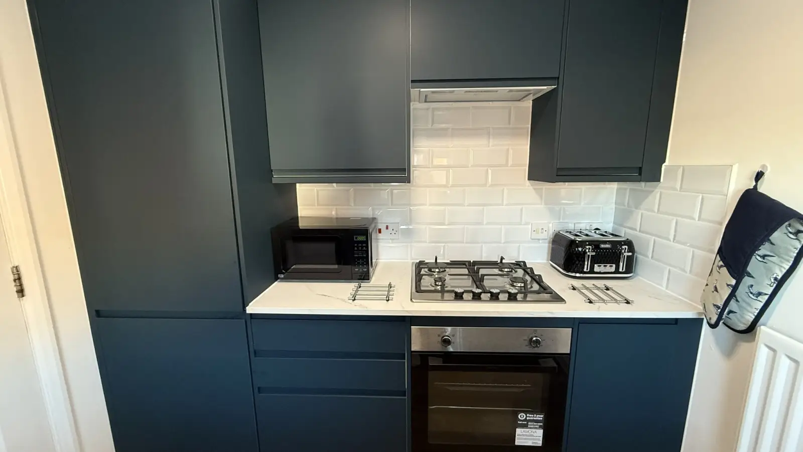 Flat Newham Way in Greater London