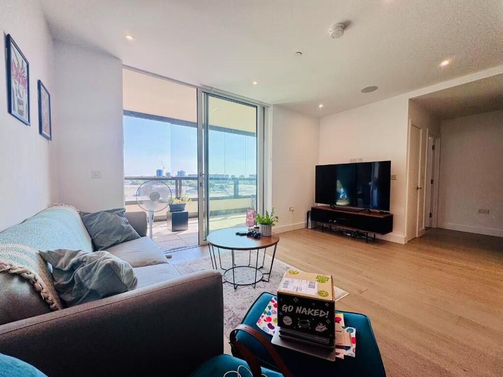 Flat New Tannery Way in Greater London