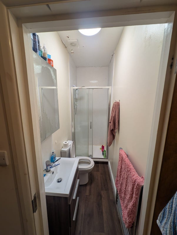 Room High Street in Greater London