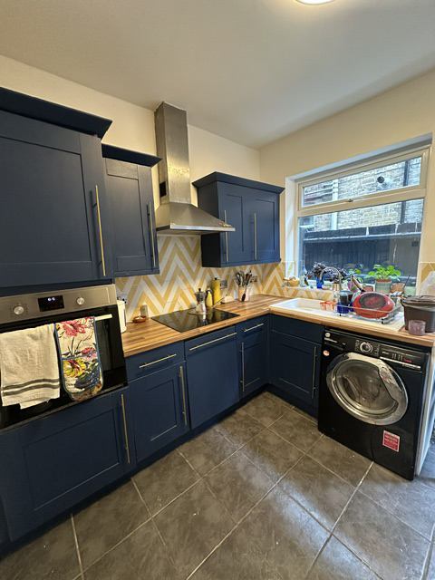 Room Chingford Road in Greater London