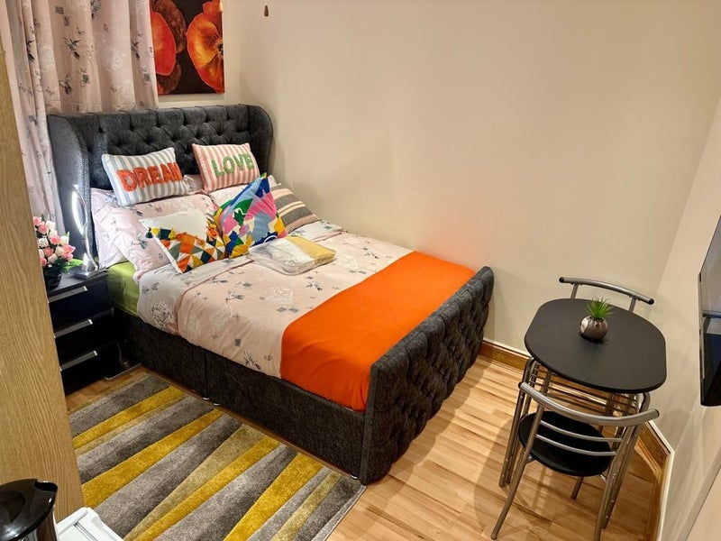 Room Haddington Road in Greater London