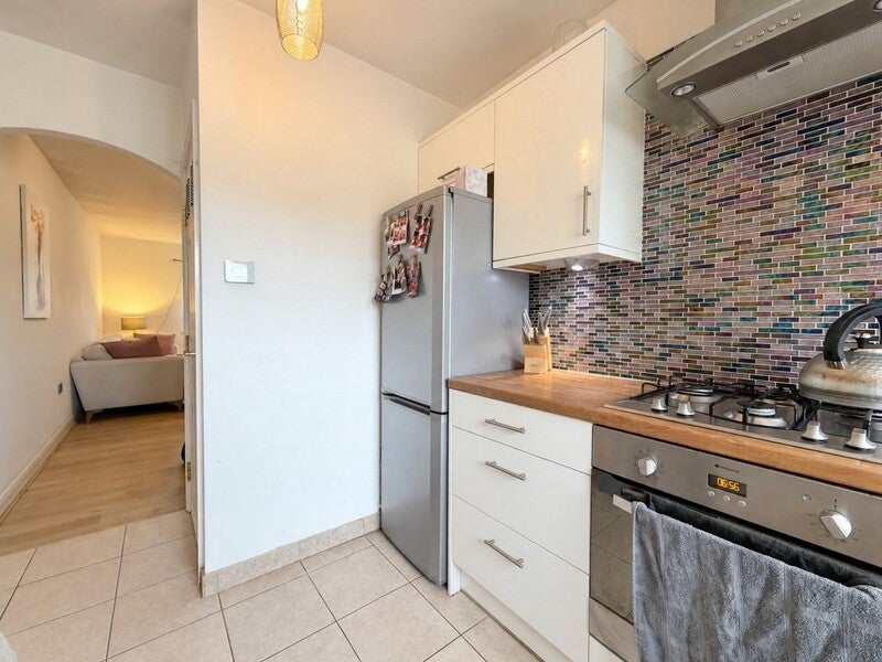 Flat Bathing Place Court in West Oxfordshire