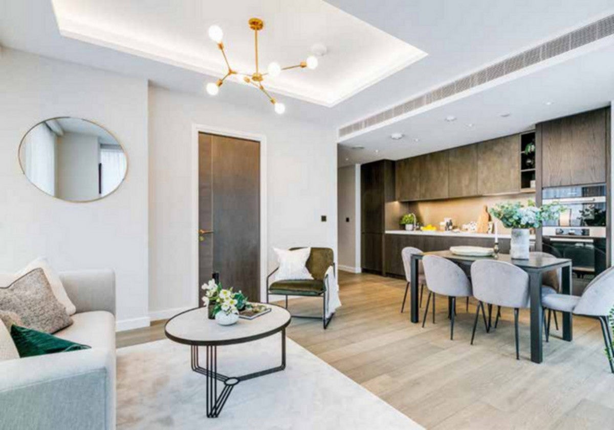 Flat Carnation Way in London