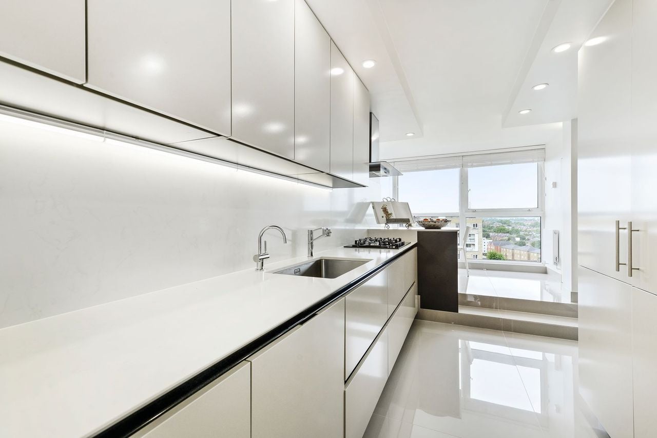 Flat Boydell Court in Greater London