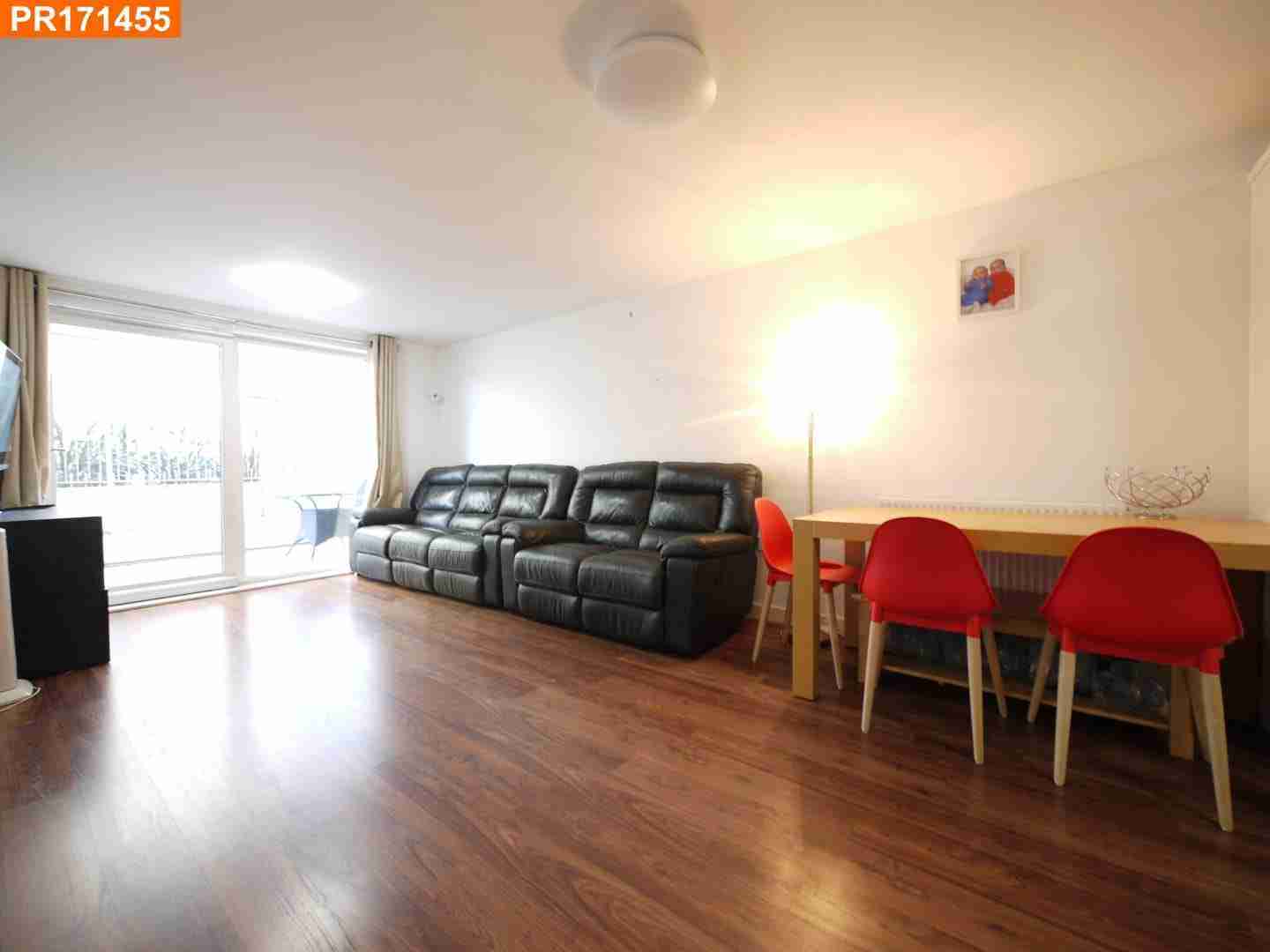 House Ealing Road in Greater London