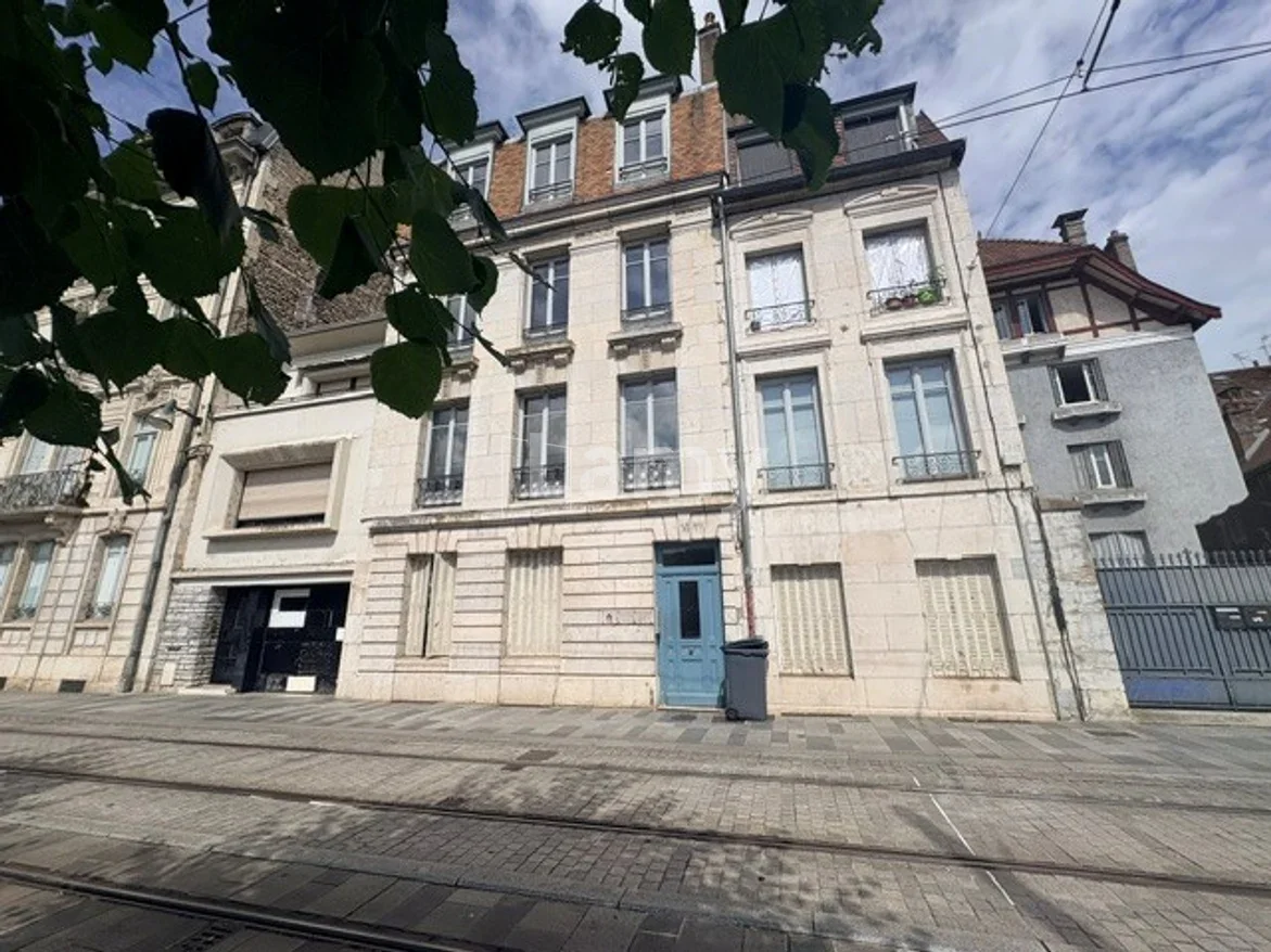 Appartement Quai Adolphe Veil Picard à Besançon