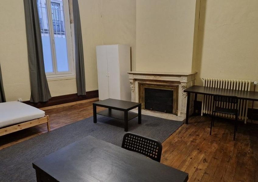 Flat Rue des Treilles in Libourne
