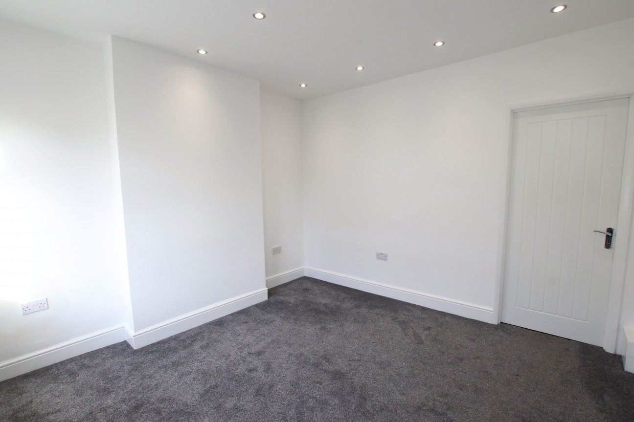House Athorpe Grove in Nottingham