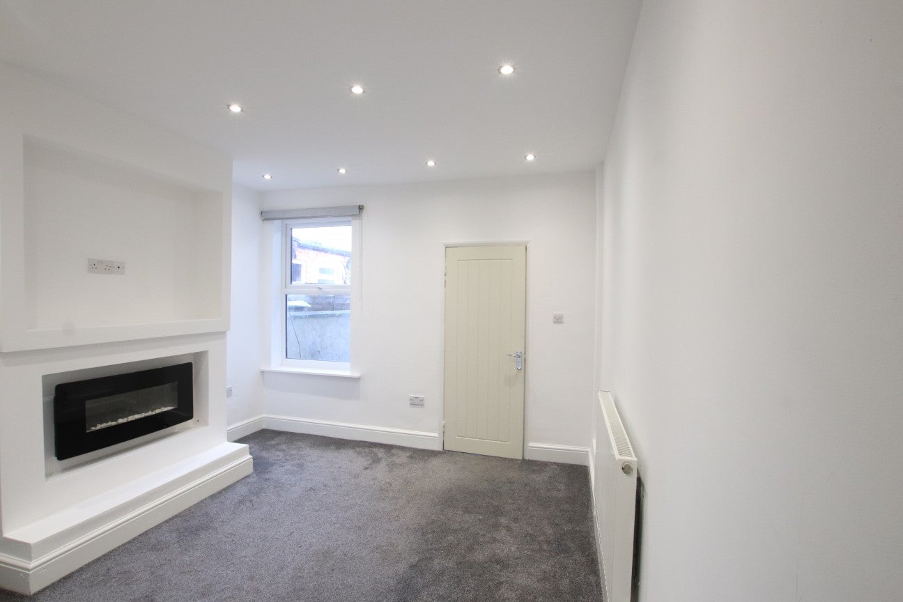 House Athorpe Grove in Nottingham