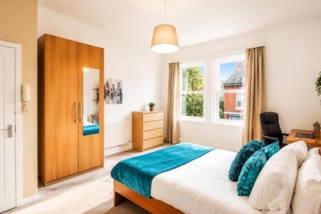 Room West Street in Leicester
