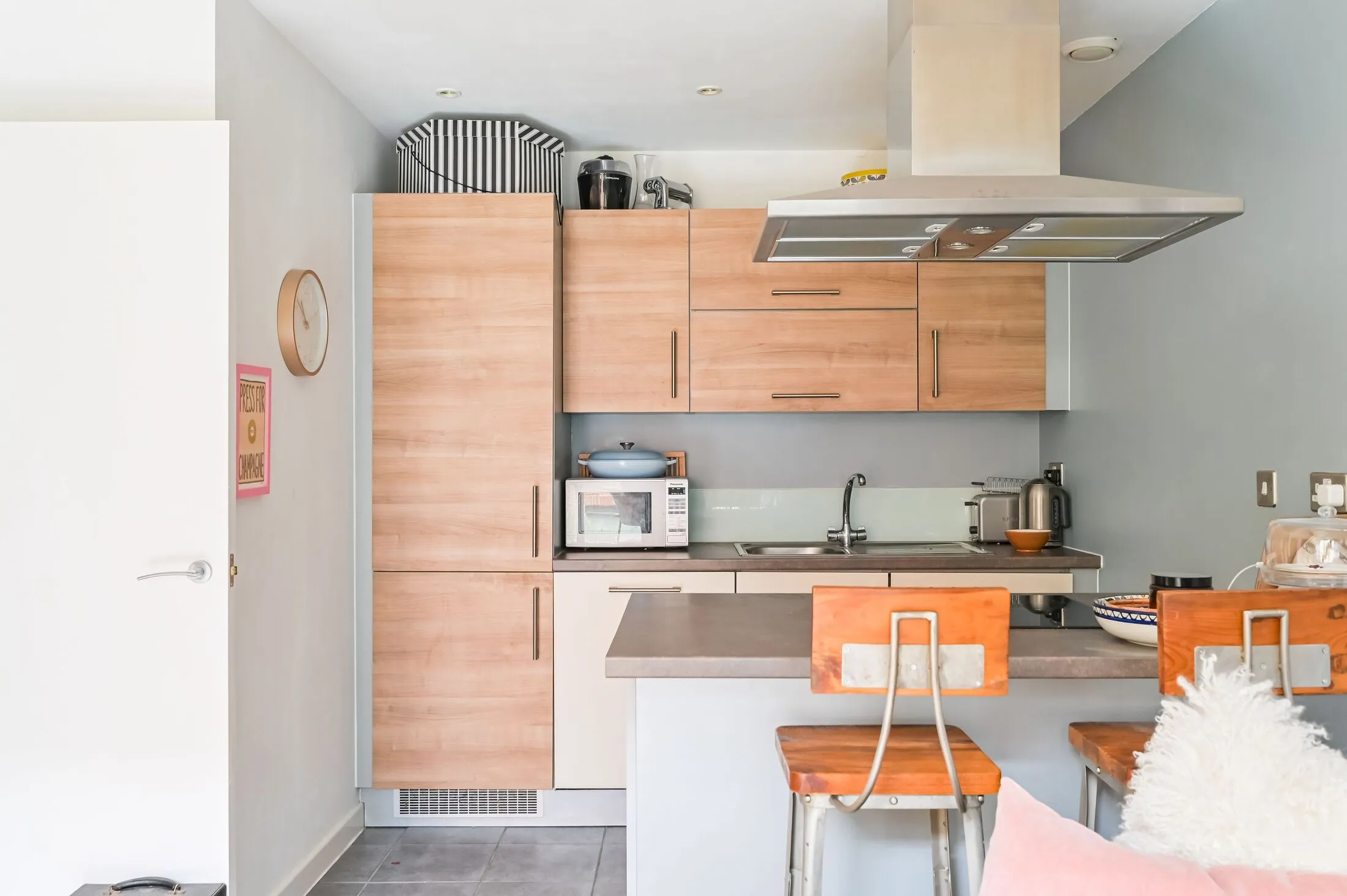 Flat Mostyn Grove in Greater London