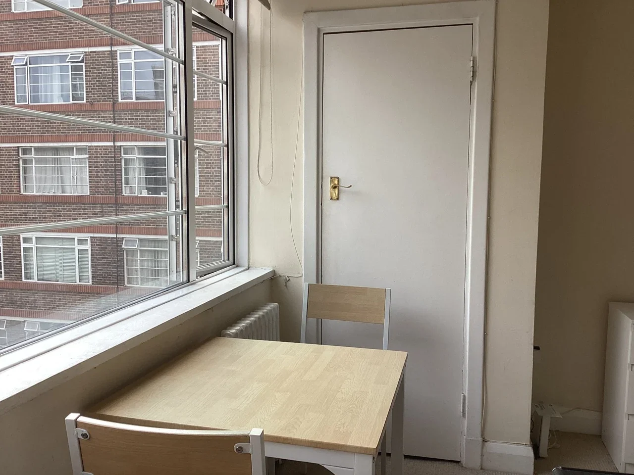 Flat Balham High Road in Greater London