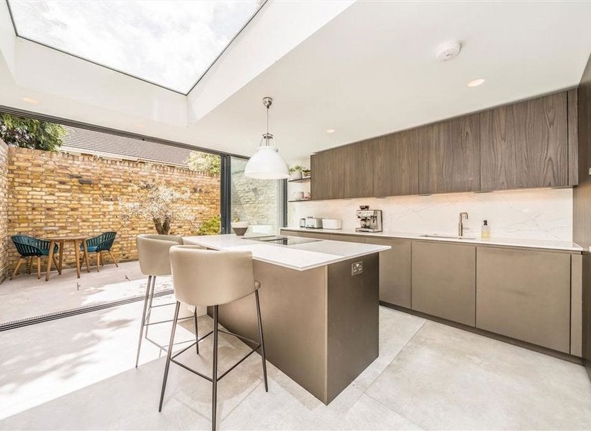 House Newington Causeway in Greater London