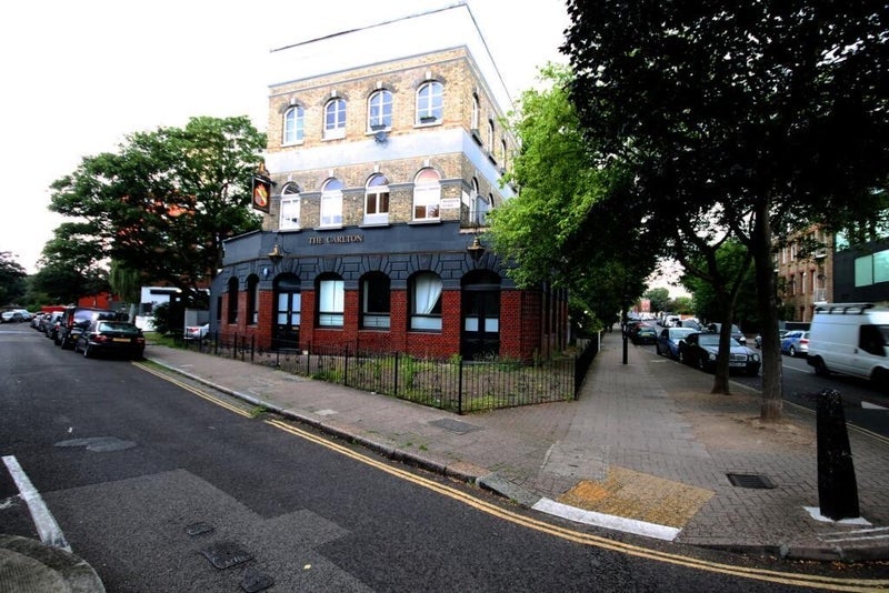 Room Grafton Road in Greater London