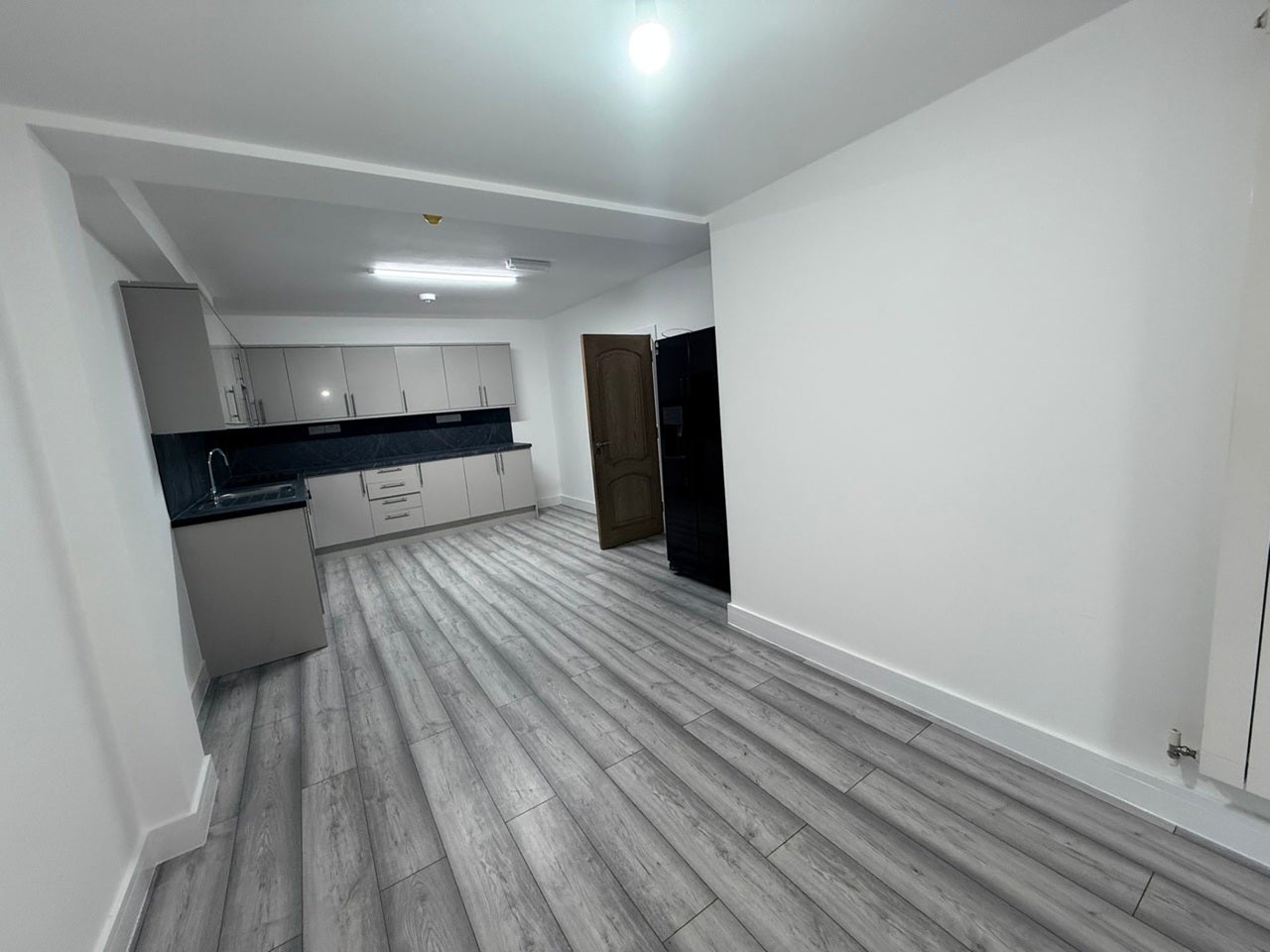 Flat Redbridge Lane East in Greater London