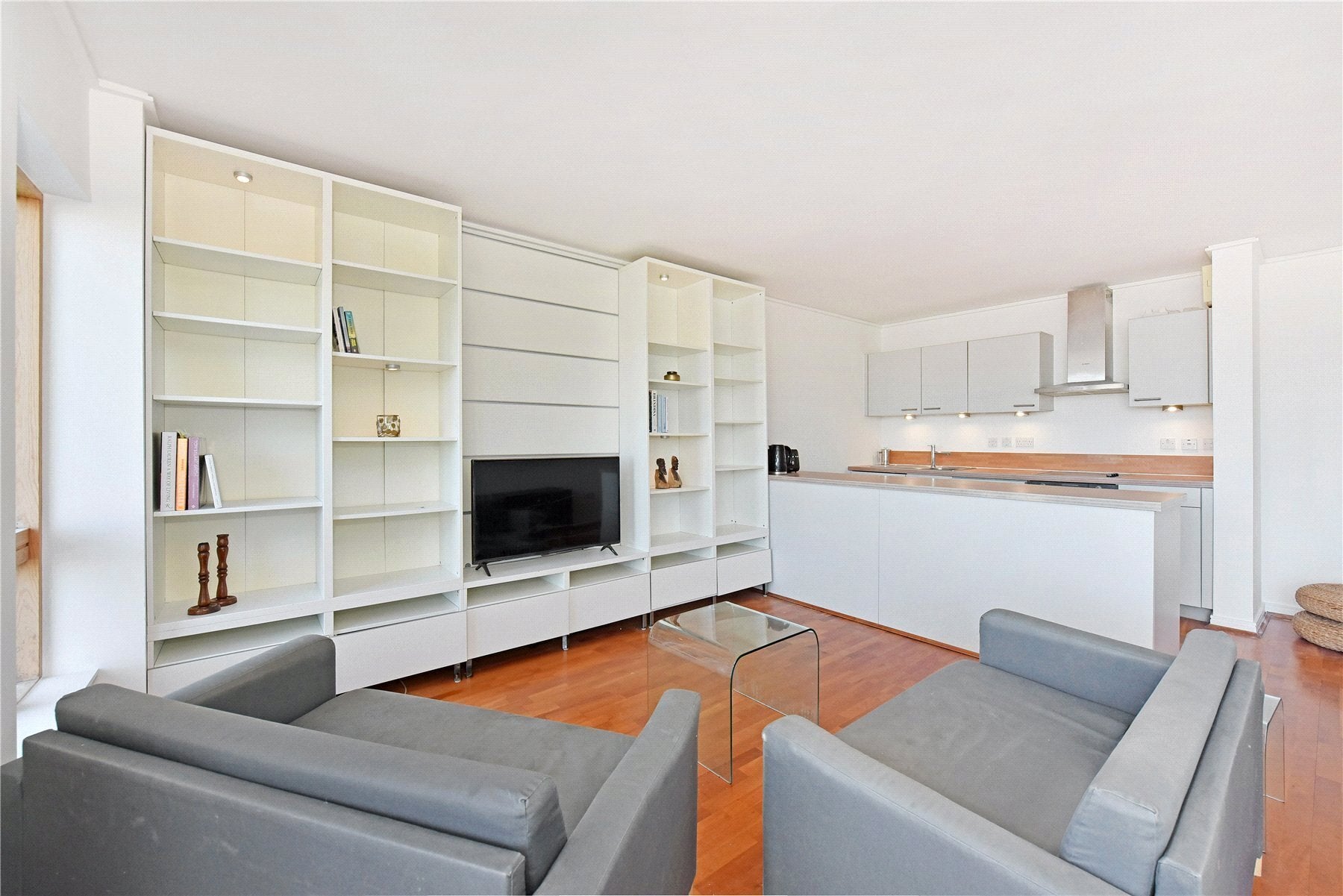 Flat West Parkside in Greater London
