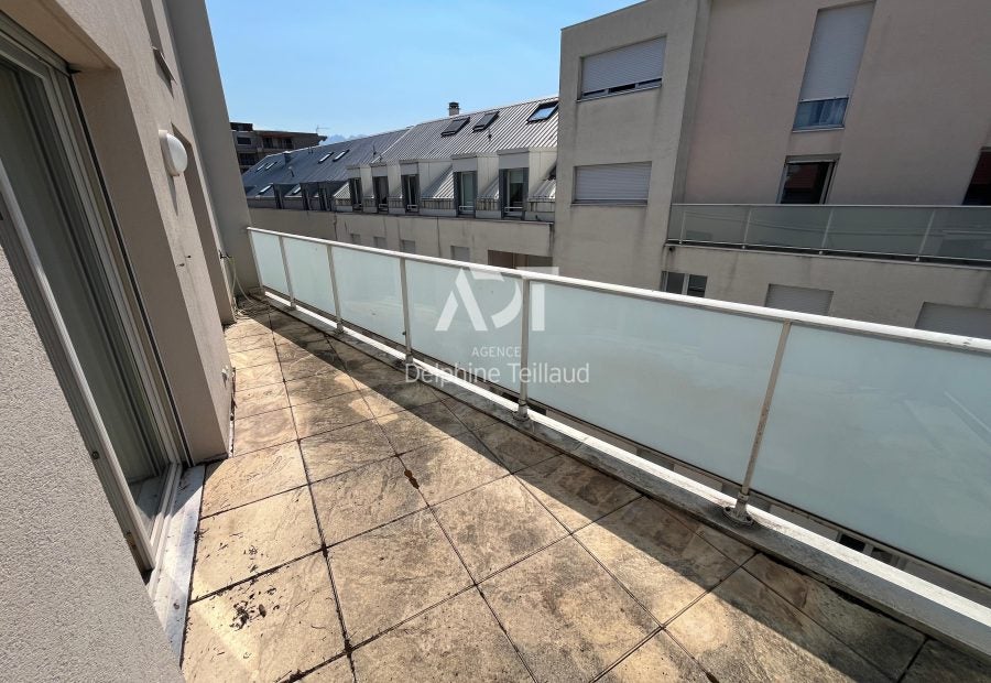 Appartement Rue René Thomas à Grenoble