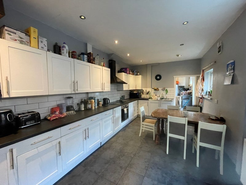 Room Lutwyche Road in Greater London