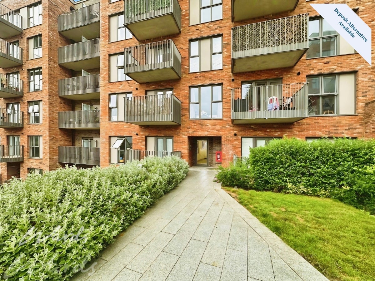 Flat Kerry Hill Way in Maidstone