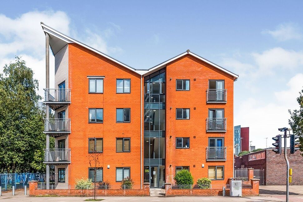 Flat Stretford Road in Manchester