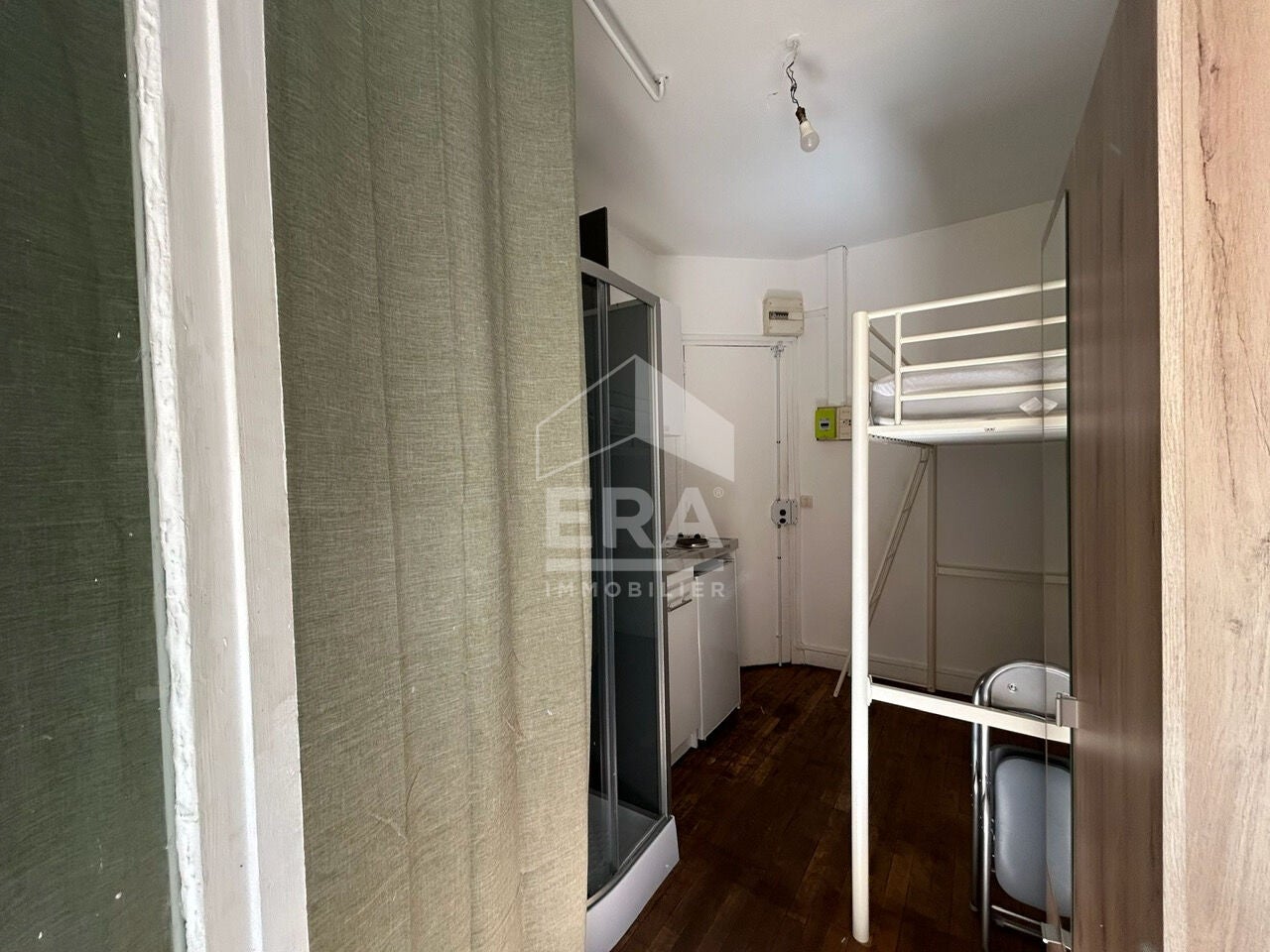 Chambre Rue Paul Valéry à Paris