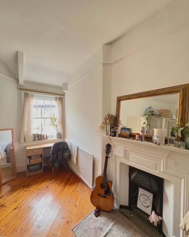 Room Prince of Wales Drive in Greater London