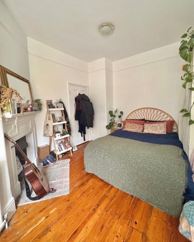 Room Prince of Wales Drive in Greater London