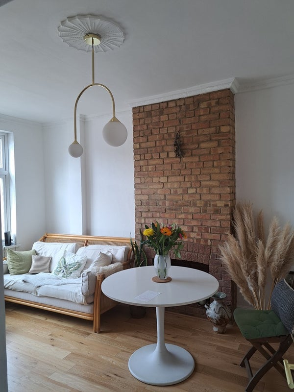 Flat Southbury Road in London