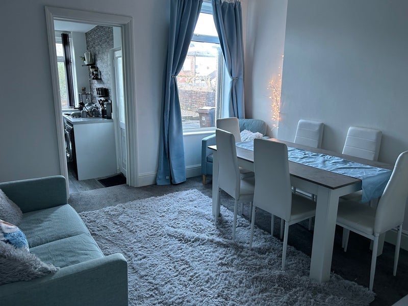 Room Marion Road in Sheffield